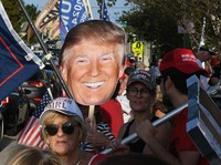 'Perang Saudara' Amerika Dimulai, Pendukung Trump Pecah