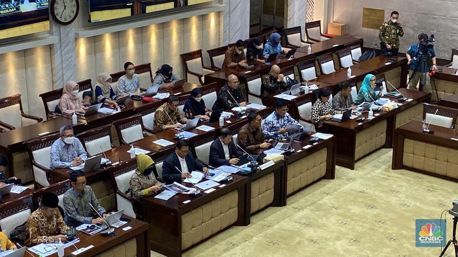 Rapat Kerja Komisi XI DPR RI dengan Menteri PPN/Kepala Bappenas Suharso Monoarfa. (CNBC Indonesia/Anisa Sopiah)