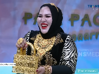Bos Kosmetik Makassar Beli Tas Emas, Untung atau Buntung?