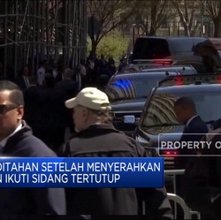 Video: Trump Ditahan Setelah Menyerahkan Diri & Ikuti Sidang