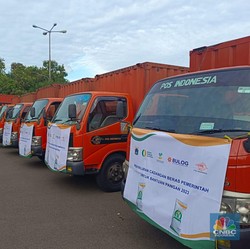 Hore! Jokowi Guyur Beras Bansos ke 21 Juta Penerima Hari Ini