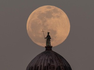 Awal April Nanti Ada Pink Moon, Seperti Apa Wujudnya?