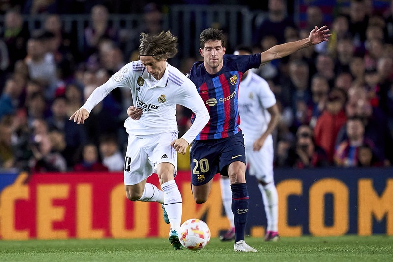 Real Madrid melenggang ke final Copa del Rey usai menghajar Barcelona di Camp Nou 4-0. (Getty Images/Alex Caparros)melenggang ke final Copa del Rey usai menghajar Barcelona di Camp Nou 4-0. (Getty Images/Alex Caparros)