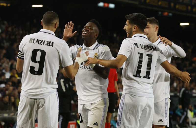 Real Madrid melenggang ke final Copa del Rey usai menghajar Barcelona di Camp Nou 4-0. (Getty Images/Alex Caparros)melenggang ke final Copa del Rey usai menghajar Barcelona di Camp Nou 4-0. (Getty Images/Alex Caparros)