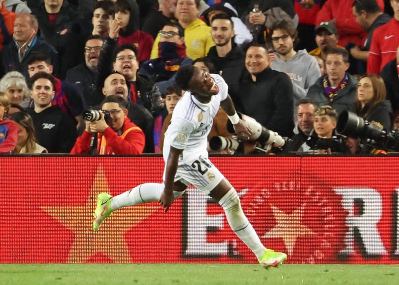 Real Madrid melenggang ke final Copa del Rey usai menghajar Barcelona di Camp Nou 4-0. (Getty Images/Alex Caparros) Real Madrid melenggang ke final Copa del Rey usai menghajar Barcelona di Camp Nou 4-0. (Getty Images/Alex Caparros)melenggang ke final Copa del Rey usai menghajar Barcelona di Camp Nou 4-0. (Getty Images/Alex Caparros)