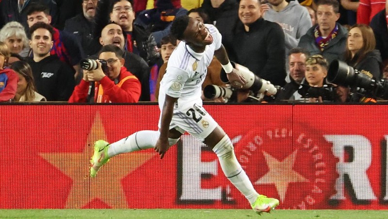 Real Madrid melenggang ke final Copa del Rey usai menghajar Barcelona di Camp Nou 4-0. (Getty Images/Alex Caparros)melenggang ke final Copa del Rey usai menghajar Barcelona di Camp Nou 4-0. (Getty Images/Alex Caparros)