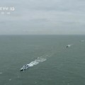 Dalam gambar yang diambil dari rekaman video yang ditayangkan Sabtu, 8 April 2023 oleh CCTV China, sebuah kapal China berlayar di Selat Taiwan. Militer China mengumumkan latihan di sekitar Taiwan pada hari Sabtu sebagai tindakan pembalasan baru atas