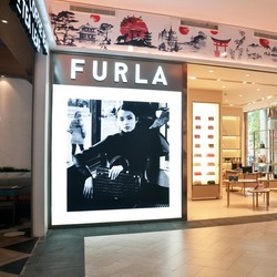 Asik! Ada Pesta Diskon Up to 50% di Aigner, Hugo Boss Dkk