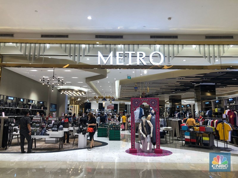 Metro Late Night Shopping di Metro Cibubur. (CNBC Indonesia/Rindi Salsabilla)
