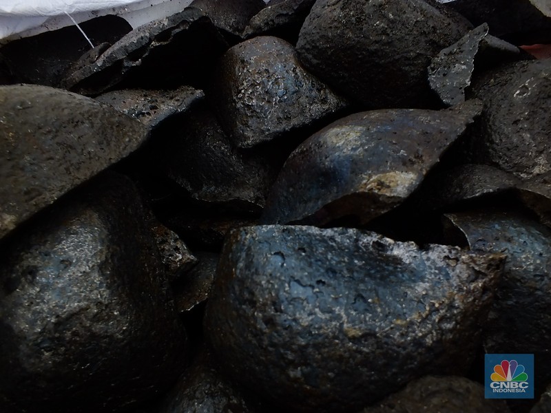 Pabrik Feronikel PT Halmahera Jaya Produksi (PT HJF) Harita Group kapasitas 800 ribu ton per tahun di Pulau Obi, Halmahera Selatan, Maluku Utara. (CNBC Indonesia/Suhendra)