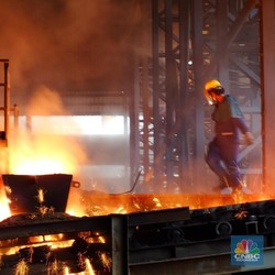 IMF Bukan 'Dewa', Hilirisasi Harga Mati Masa Depan RI