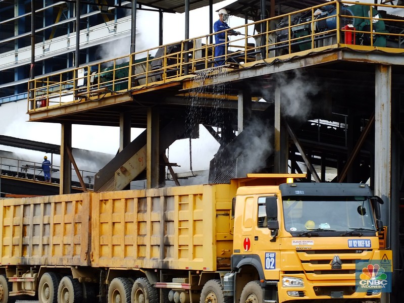 Pabrik Feronikel PT Halmahera Jaya Produksi (PT HJF) Harita Group kapasitas 800 ribu ton per tahun di Pulau Obi, Halmahera Selatan, Maluku Utara. (CNBC Indonesia/Suhendra)