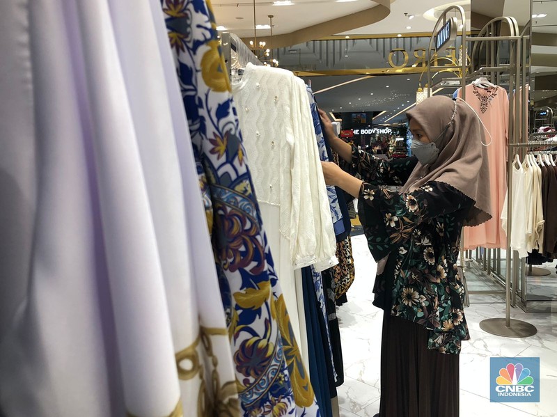 Metro Late Night Shopping di Metro Cibubur. (CNBC Indonesia/Rindi Salsabilla)