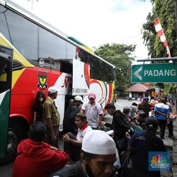 Terminal Kalideres Mulai Dipadati Pemudik, Ini Penampakannya