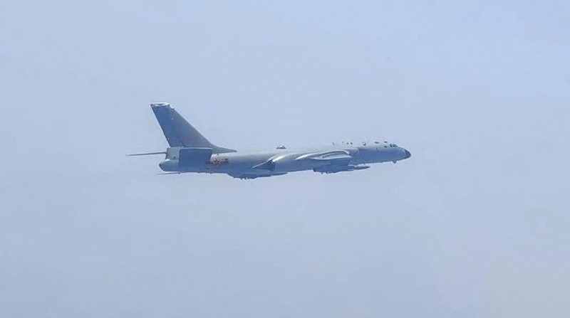 Kapal perang China latihan perang di Laut Taiwan. Kapal perang China latihan perang di Laut Taiwan. (Tangkapan Layar Video Reuters)