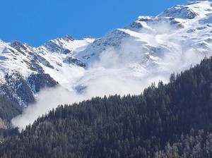 Longsor Salju di Pegunungan Alpen Prancis, 2 Pemain Ski Tewas