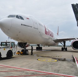 Bandara Kertajati Dulu Sepi, Kini Terbangkan Jamaah Haji