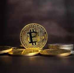 Ada ETF Bitcoin, Apa Ini Saatnya Memasukkan BTC ke Portofolio?