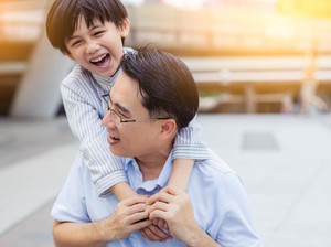 Viral Ayah Buatkan Anaknya Usia 2 Tahun Akun LinkedIn, Networking Sejak Dini