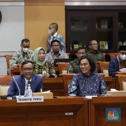 Alasan Rapat Rp349 T di DPR Ditunda: Sri Mulyani Harus ke AS