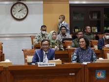 Transaksi Rp3,3 T Sri Mulyani Vs Rp35 T Mahfud, Siapa Benar?