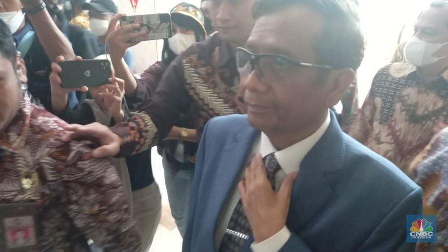 Menko Polhukam Mahfud MD (CNBC Indonesia/Arrizal)