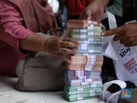 BI Cadangkan Rp 195 Triliun, Warga RI Silakan Habiskan