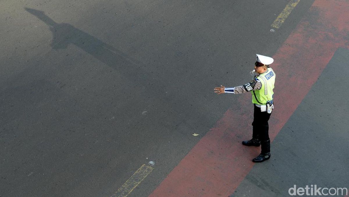 Ada Demo, Polisi Siapkan Rute Alternatif di Sekitar DPR dan Monas Besok