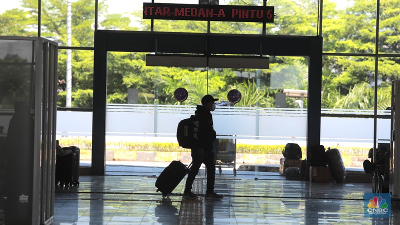 Mudik Lebaran Terminal Pulo Gebang. (CNBC Indonesia/Muhamad Sabki)
