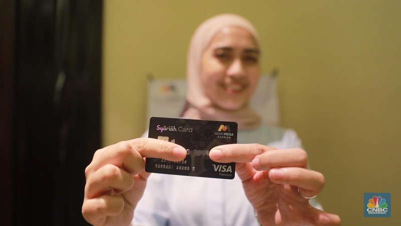 Bank Mega Syariah Luncurkan kartu pembiayaan Syariah Card. (CNBC Indonesia/Muhamad Sabki)