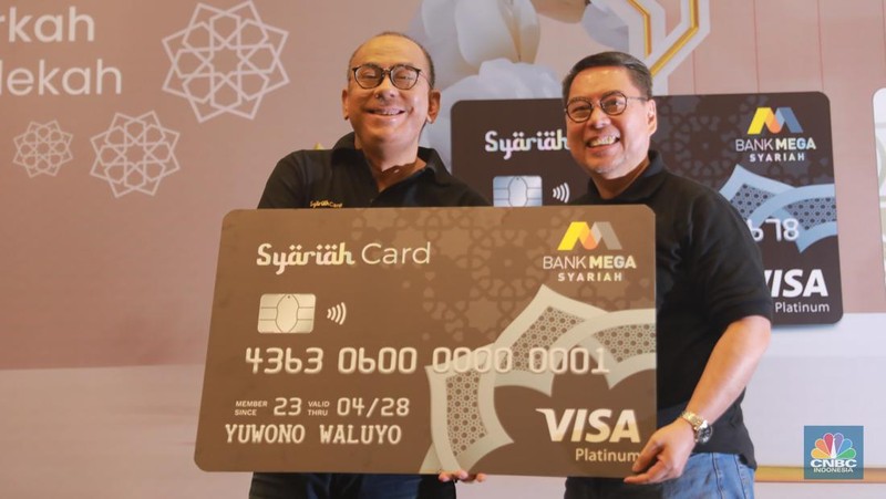 Bank Mega Syariah Luncurkan kartu pembiayaan Syariah Card. (CNBC Indonesia/Muhamad Sabki)