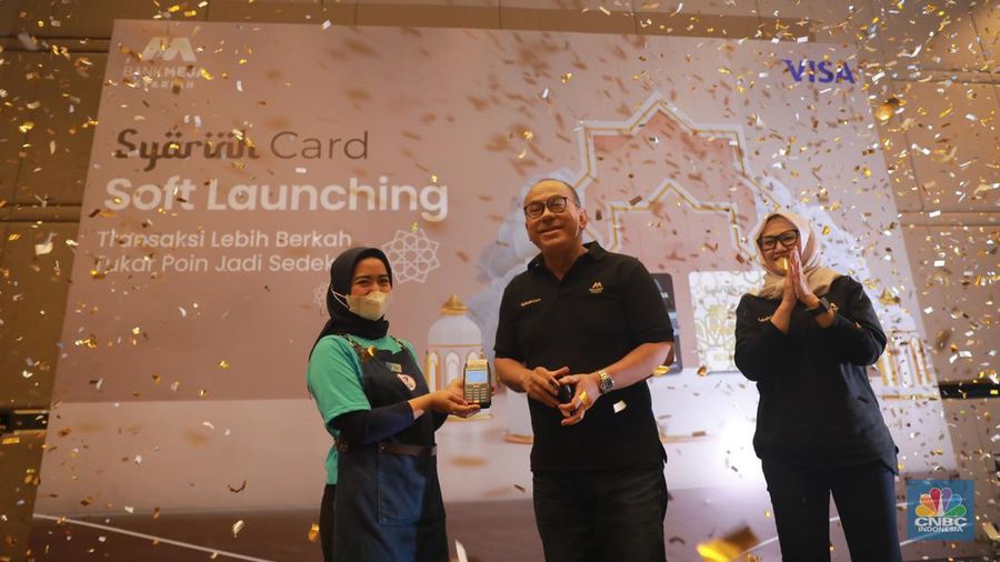 Bank Mega Syariah Luncurkan kartu pembiayaan Syariah Card. (CNBC Indonesia/Muhamad Sabki)