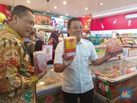 Buwas Promosi Daging Kerbau Bulog: Halal & Gak Keras