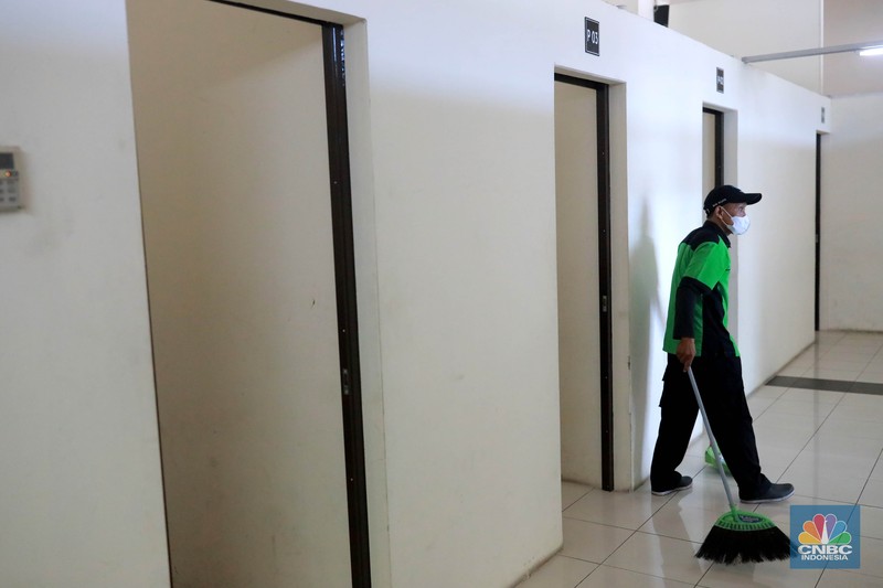 Terminal Pulogebang bersiap menyambut mudik Lebaran 2023. Fasilitas kamar penginapan untuk pemudik telah disediakan. Terminal Pulogebang bersiap menyambut mudik Lebaran 2023. Fasilitas kamar penginapan untuk pemudik telah disediakan. (CNBC Indonesia/Muhammad Sabki)