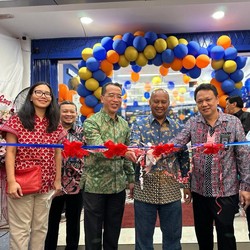 Gencar Ekspansi Bisnis, Kimia Farma Buka 9 Apotek Baru
