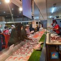 Gokil! 300 Kg Daging Sapi Ludes di Transmart Cempaka Putih
