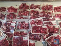 Mantap! 700 Kg Daging Sapi Ludes di Transmart Cempaka Putih