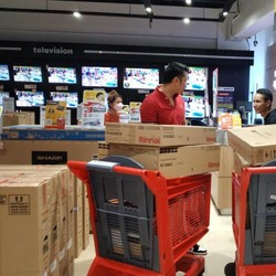 Masih 3 Jam Lagi! TV LED-Kulkas Diskon Jutaan di Transmart