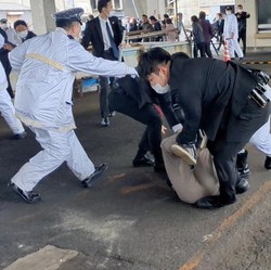 Horor Jadi PM Jepang, Dilempar Bom Hingga Ditembak, Kenapa?