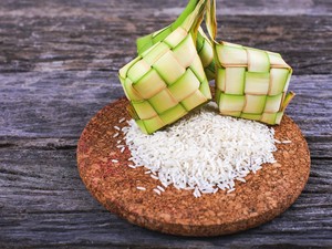 Cara Membuat Ketupat Lebaran di Rumah, Mudah dan Anti Gagal