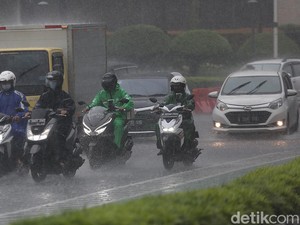 Prediksi Cuaca Jalur Mudik Sulsel, Wilayah Utara Potensi Hujan Sepanjang Hari