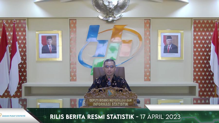 Rilis BPS, Deputi Bidang Metodologi dan Informasi Statistik Imam Machdi, Senin (17/4/2023). (Tangkapan layar Youtube BPS)