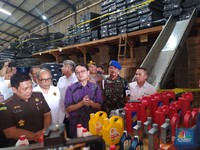 Wamendag & Novel Baswedan Gerebek Gudang Misterius Isinya Ini