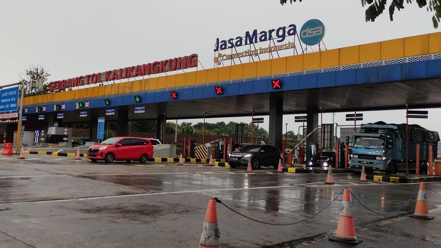 Gerbang Tol (GT) Kalikangkung, Semarang. (File Foto Dok. DetikJateng/Angling Adhitya Purbaya)