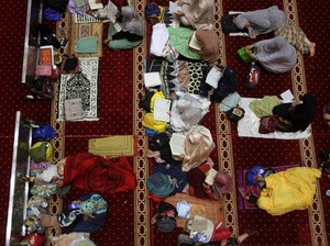 Video: Bolehkah Share Iktikaf di Media Sosial? Begini Penjelasannya