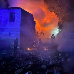 Hantam Kota di Ukraina, Pesawat Rusia Tinggalkan Lubang 20 M