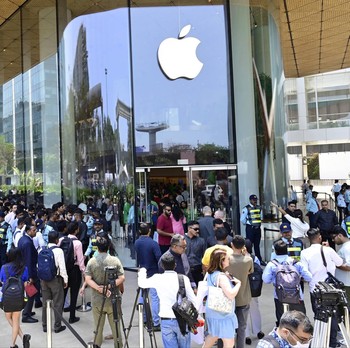 Heboh Apple Buka Toko di India, CEO Tim Cook Turun Langsung