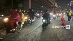 H-4 Lebaran, Pemudik Motor Padati Jalan Raya Kalimalang