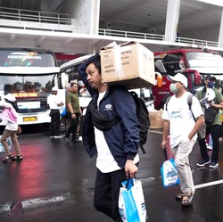Sambut Idul Fitri, Bukit Asam Berangkatkan Ratusan Pemudik