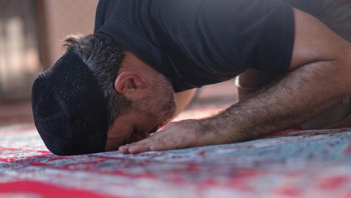 Benarkah Harus Mengqadha Salat Jika Tidak Diterima 40 Hari?